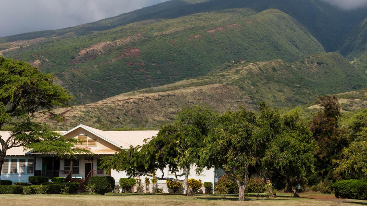 Molokai mountain peaks