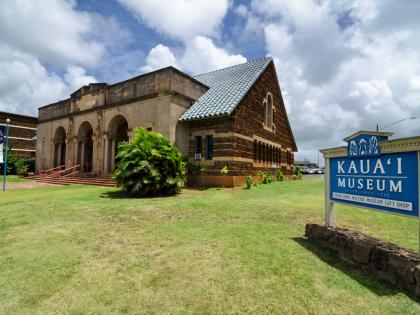 Kauai Museum with sign in front outside shot