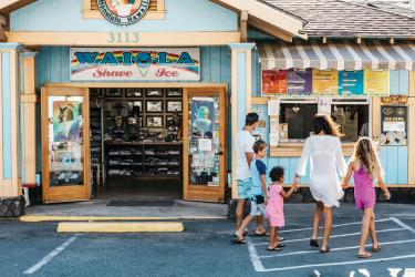 family getting shave ice